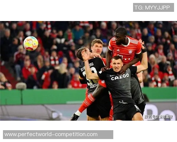 国王杯精彩对决里昂与拜仁战成平局转会风波再起引发热议