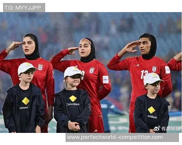 友谊赛精彩回顾那不勒斯绝杀AC米兰引爆全场激情瞬间